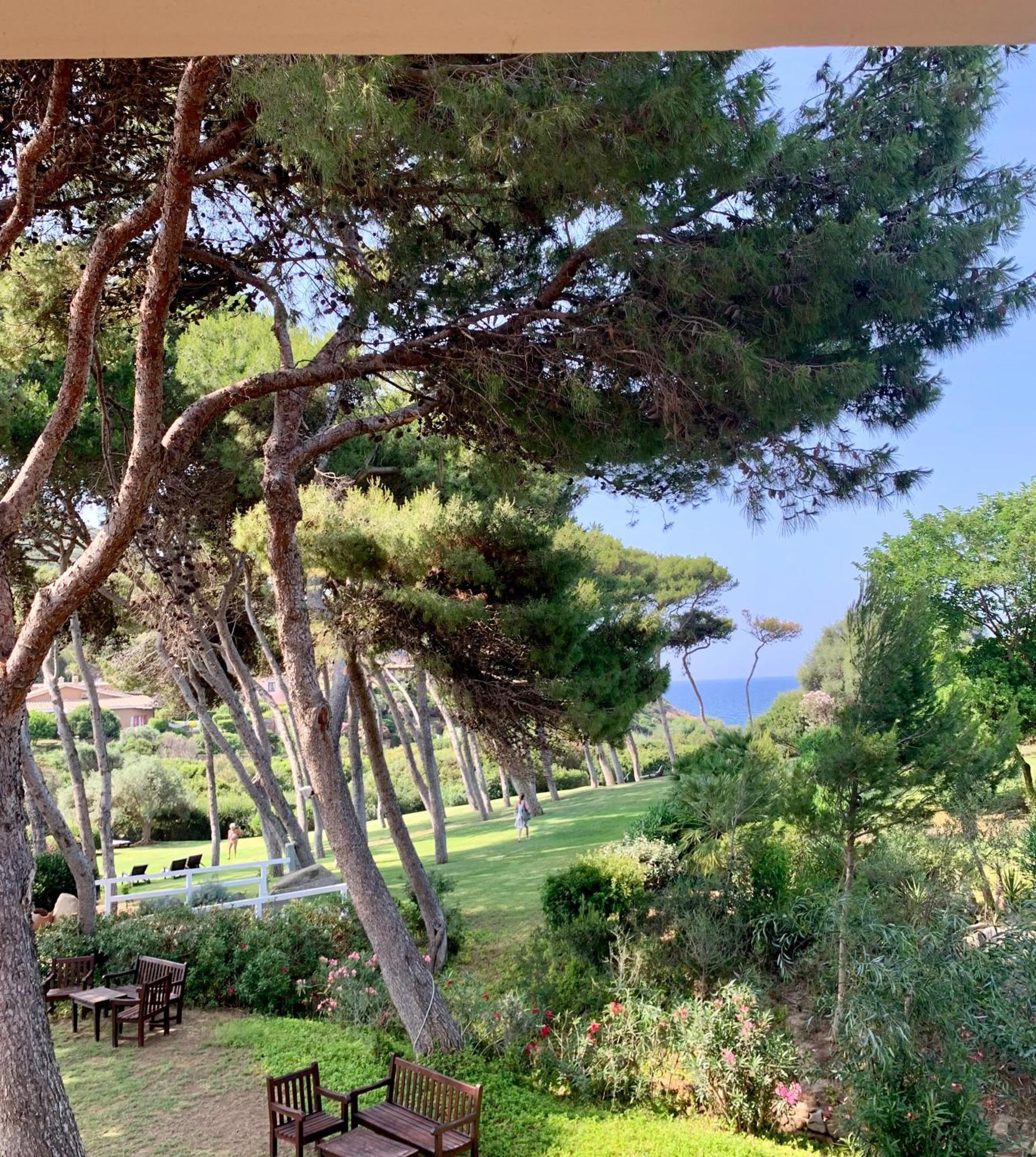 Hotel Cala Caterina Виласимиус Екстериор снимка