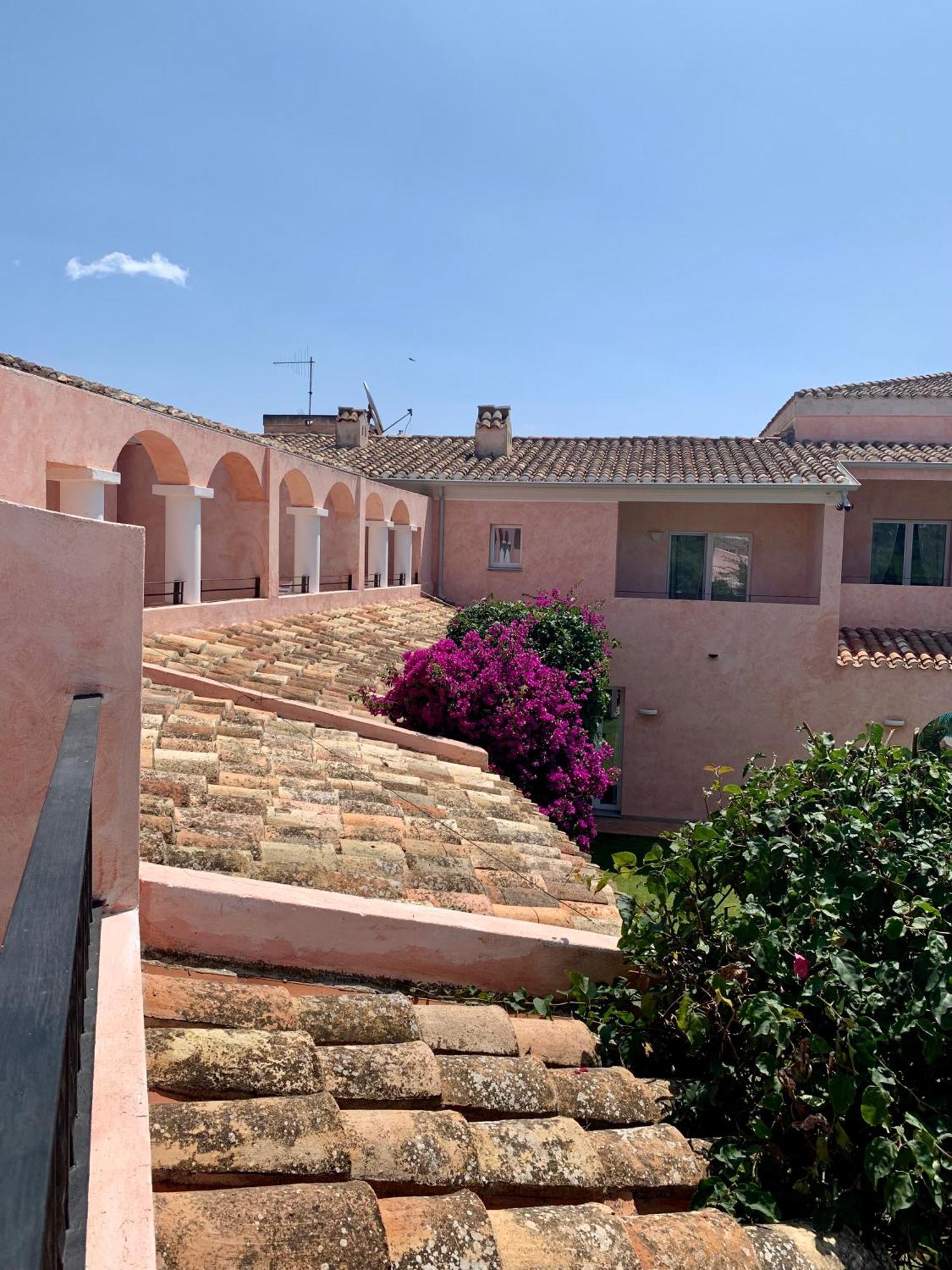 Hotel Cala Caterina Виласимиус Екстериор снимка