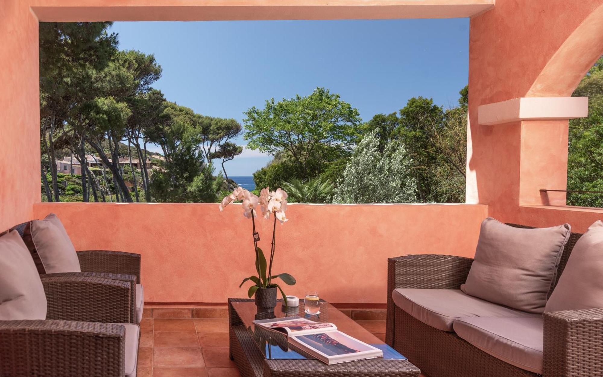 Hotel Cala Caterina Виласимиус Екстериор снимка