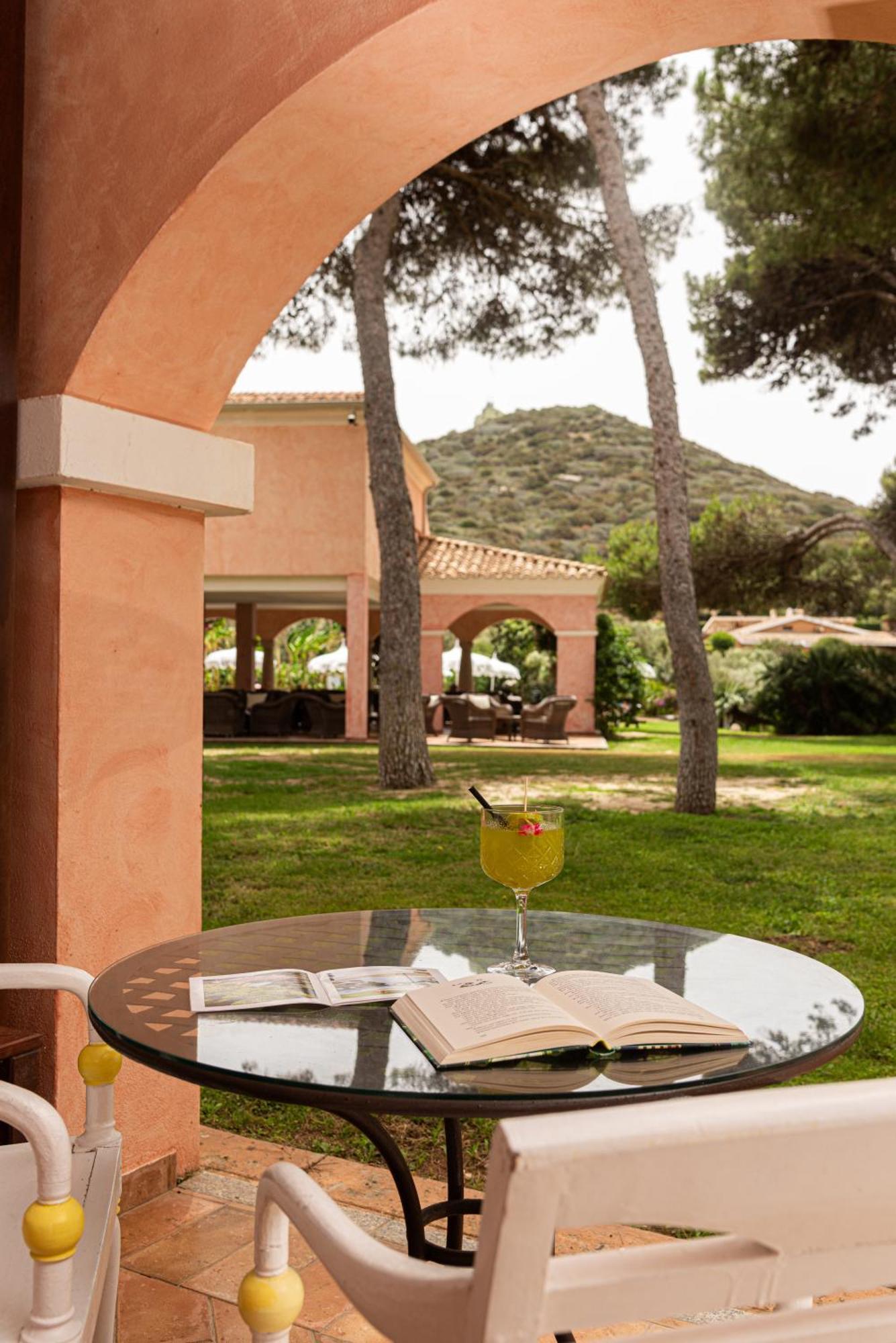 Hotel Cala Caterina Виласимиус Екстериор снимка