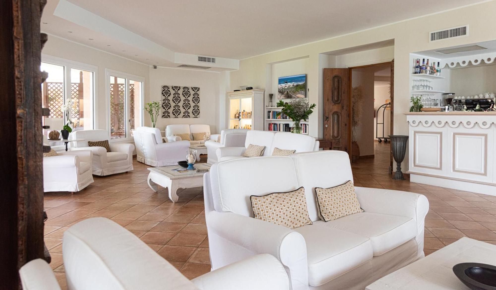 Hotel Cala Caterina Виласимиус Екстериор снимка