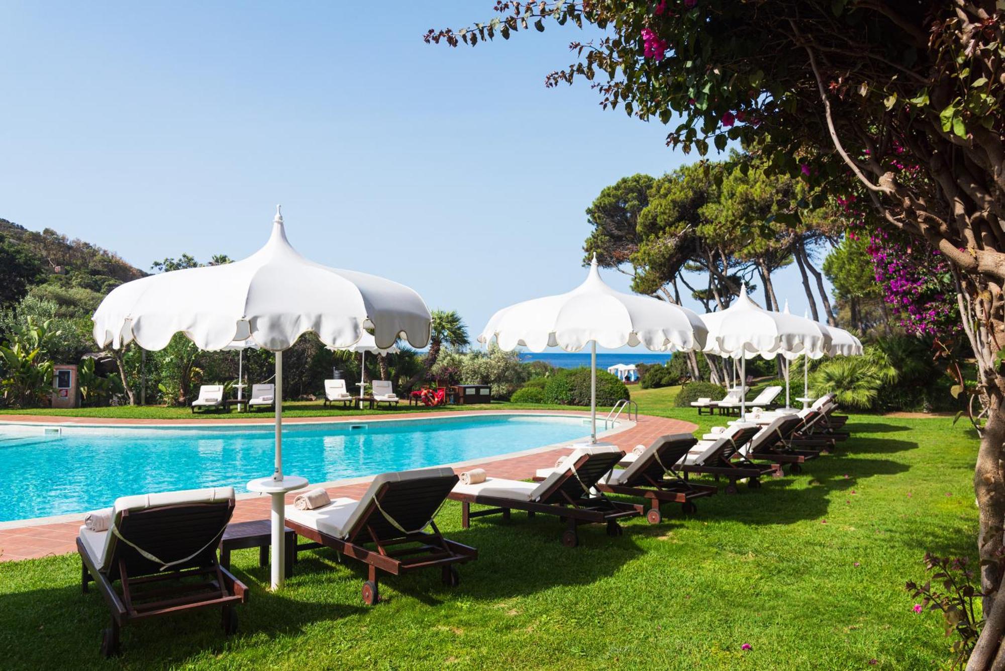 Hotel Cala Caterina Виласимиус Екстериор снимка